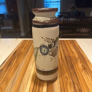 10,5” Tonala Sand Cast Pottery Vase -Santana - Mexico FolkArt Butterfly Floral.